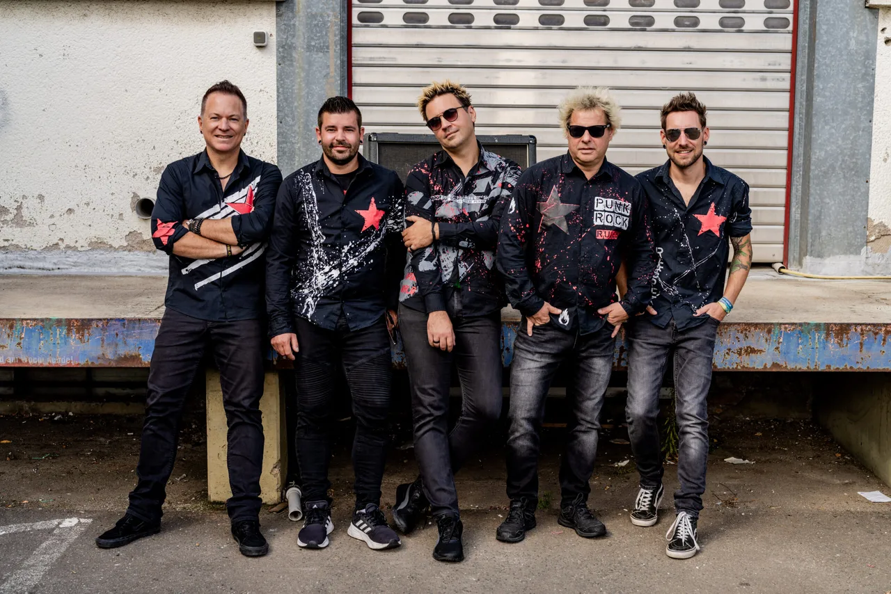 Pressefoto Opium fürs Volk 1